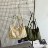 Çantalar genç büyük tuval çanta kız öğrenci büyük kapasite büyük kapasiteli çokluklar hip hop yüksek sokak moda messenger çanta