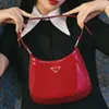 1.1 Cleo triangle Designer Sac à épaule de luxe sacs à main sac à main pour femme Fashion Cleo Hobo Underarm Sac pochette rouge