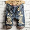 Mäns shorts smala manliga denim shorts mager mens korta jeans byxor multi färg svart rippade koreanska mode sommar jorts nya i retro försäljning klippt t240419