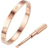 Varumärkesdesigner Light Luxury Carter Five Generation Classic Armband Lover Lover Gift Fashion mångsidig med logotyp