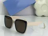 Óculos de sol para homens Mulheres populares 1479 Designer Moda Moda de verão Avant-garde
