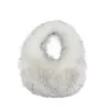 Hobo Hobo Vintage Faux Fur Hobos Sac à épaule pour les femmes sacs à main de créateur à la mode 2024 Sacs en peluche