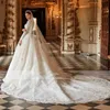 Princesa High Neck A Línea Vestidos de novia mangas de mangas largas Apliques Royal Bridal Gowns Capilla Train Árabe Dubai Precioso vestido de novia 2024