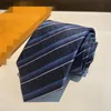 SS Мужчины связывают модную шелковую галстук 100% дизайнерский галстук Жаккард Классический тканый буква