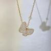 Designer Brand Glod Version High Van Butterfly Collana a diamante Full Diamond per donne 18K Gold Rosa Minimalista Elegance Collarbone Chain