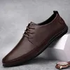 Chaussures décontractées Men Formel 2024 Fashion Veille authentique Robe en cuir printemps automne BRAND BUSINESS OFFICE FOODES DE MARIAGE