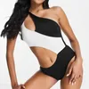 Kvinnors badkläder Sexig One Piece Swimsuit Cut Out Monokini Black White Women Slimming Bodysuit Push Up Beachwear 2024 Baddräkt