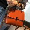 Echte DD lederen damestas 2024 Handheld één schouder Crossbody Grote capaciteit Lock Buckle Street Trendy Mode