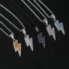 2024 Men de hip hop en gros charme bijoux bijou de couleur or deux tons micro pave Colliers de pendentif à boulon éclair en zircon et à boulon éclair