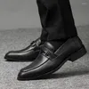 Chaussures décontractées hommes en vente 2024 Fashion Slip Leather printemps et automne