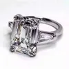 Pierścień Solitaire luksus szmaragd cut 4CT Lab Diamond Pierścień 100% Oryginał 925 Srebrny srebrny zaręczyny Pierścienie dla kobiet biżuteria ślubna D240419