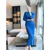 İş Elbiseleri Miyake Pileli Takım Kadınlar için 2024 Sonbahar Renk Çin tarzı Cheongsam Düğmeli Üst Etek İki Parçalı Set