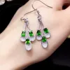 Boucles d'oreilles en peluche verte de gemmes vertes fraîches pendantes pour femmes bijoux avec argent naturel net gemm présent vendant un style cadeau