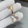 Desiner Womens Kolyeleri Klasik18k Gold Gourder Kolyeleri Klasik Moda Kolyeleri Kadınlar için Pearl Placated Pecting Women Girl Day Nişan Takı-hediye