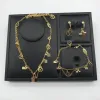 Autres colliers de luxe Bracelets Boucles d'oreilles Set Fashion Femmes Designer Bijoux Gold Colliers en acier inoxydable plaqué