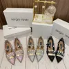 2024 Designer Sandals Slide Luxury Womens Summer Lady Sandal Party Fare Spacchi piatti piatto Sandali Fashion Woman Gai Size 36-41 Black Rosa