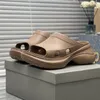 Designer Sandals Hard Mule Rubber Sandals Men's and Women's Platform Shoes Swimming Pool Slippers Summer Beach Fashion Casual Slippers Slippers EVA Sandals Heels