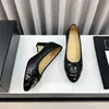 Tasarımcı Kadın Yüksek Topuklular İlkbahar ve Sonbahar Moda Tıknaz Elbise Ayakkabı Parti Ayakkabı Yay Kemer Toka Tasarımcı Ayakkabı Kayışı
