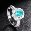 Anneaux de cluster 925 Bijoux en argent sterling 6x8 mm ovale rose rouge imitation Blue Paraiba Tourmaline Gemstone Ring