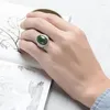 Klusterringar toppklass Jade Green Oval Ring for Men smycken 925 Silver Male Wedding With Shining Stones Hollow Coin Finger Accessories