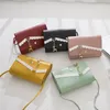 Sagne a tracolla Mini Colore hit Small Fresh All-Match Square Borse Fashion One-Shoulder Messenger 2024 Red Red Female Borse