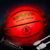 MPMVP Light Up Basketball - Rozmiar 5 - Glow in the Dark Basketball - USB doładowalne - prezent na dzieci dla chłopców nastolatków 240407