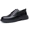 男性用のカジュアルシューズレザー本物のビジネスワークメンズザパトhombre sapato masculino chaussure homme herren schuhe