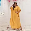 Couvreurs de plage pour les femmes salle de bain 2024 Summer Tenues de robe couverture de robe Femelle 9 Couleur Solide Elegant Robe Vacation Bikini Soleil