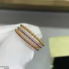 Anello di lusso di fascia alta Versione High Versi