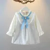 Robes de fille neuves au printemps pour tout-petit robes de fille coréenne mode coréen mignon arc maille plaid à manches longues princesse enfants robe de bébé tenue bc464 d240423