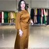 Casual Dresses Kvinnors långärmad klänning 2024 Fashion Satin Imitation Silk Gold Long