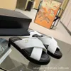 Xiaoxiang Cross Chleb Cappers grube podniesione sandały podeszwowe słodkie drukowane swobodne buty damskie