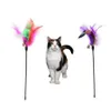 Fraktleksaker timmar 24 Chirstmas Cat Kitten Pet Teaser 38 cm Turkiet Feather Interactive Stick Toy With Bell Wire Chaser Wand C0610G02