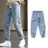 Jeans soltos masculinos, jeans grandes, versão coreana de calças, calças cultivadas casuais da moda moda clássica de jeans de carga de estilo Hong Kong