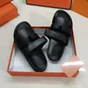 1 1 damski Tazz Slipper na zewnątrz Summer Boopnio luksus Chypre Sandal Designer Slajda plażowa muła pomarańczowa skórzana buty płaskie obcasy sandale modne suwaki suwaki swobodne buty