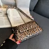 DrawString Pu Leather Chic Sling Purses Large Capacity Women Single Shoulder Bag Solid Color Leopard Print Fashion Handbag Y2K Travel Påsar