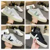 2024 VJA Brasile francese Verde verde a basso contenuto di carbonio v Piatta piattalette di cotone biologico Sneakers Women Casual Classic White Designer Scarpe da uomo mocassini da uomo