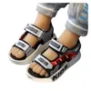 4qkg Sandalen Sandalias 23 Boy Mode Kind Kind Sandalen Sommer Kinder -Turnschuhe Anti -Slip -Weiche Sohle lässige Strandschuhe Kinder Schuhe Zapatos Nia 240419