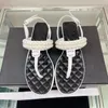 Designer Women Sandal Summer Beach New style Clip Toe Slides Shoes channel Luxury Brand Flip-flops Quilted Chain Sandals low heel Women Slippers With box