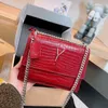 24SS Mujeres de diseño de chaqueta de chaqueta de lujo bolso de mano de mujer bolso de hombro para el hombro bolso de la noche del color sólido bolso premium exquisito 25 cm