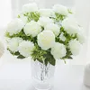 Fleurs décoratives 1 pc 5 fourches artificielles chrysanthemum bulbeux chrysanthemum pivoine pour la maison de fenêtre de fenêtre de Noël couronne de Noël de mariage décoration de mariage