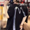 24 New Summer EV Fushen不規則なリボンビッグMレタープリントカジュアルルーズラウンドネック半袖Tシャツ男性と女性873522