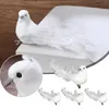 Figurki dekoracyjne 4PCS sztuczna pianka miłośnik pióra Pokój białe gołębie gołębi ogrodowe wystrój ślubny ptaki rzemieślnicze