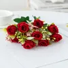 Dekorative Blumen 5 Gabeln 10 Köpfe Rose Seide Künstliche Weihnachtshochzeitstische Braut Bouquet Home Garden Decoration POFOGRAPS Requisiten