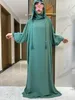 VVT0 abbigliamento etnico 2024 Nuovo Ramadan Muslim Due cappelli Abaya Dubai Turchia ISLAM Abbigliamento preghiera 100% Abiti in tessuto di cotone Islam Domani vestiti Kaftan D240419