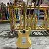 Calda vendita di buona qualità Yngwie Malmsteen Electric Guitar Scatened Taste Bighead Basswood Body Standard Dimensioni a destra