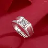 Cluster anneaux leclat gra 1ct bague de fiançailles Moisanite pour l'homme style 925 argent sterling mariage anniversaire band diamant bande fine juiverie