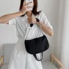 Axelväskor kvinnor 2024 trendig koreansk version av Wild Ins Hong Kong Style Underarm Bag Messenger Small