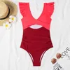 Swimwear Women 2024 Ruffle V-Neck One Piece Swimsuit Femmes Patchwork Patchwork Beach Wear Fssuel Body Body Body Body Femme