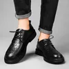 Casual Shoes Men's On Sale 2024 Fashion Lace Up Leather Autumn Solid Breatble Platform Öka höjd dagliga loafers